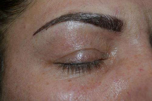 Добрый день!  Я визажист - стилист. 01