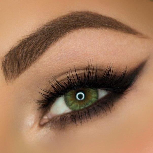 Варианты нового макияжа для зеленых, каре - зеленых и зелено - карих глаз. 08