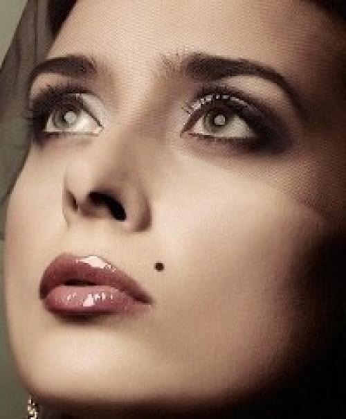 Добрый день!  Я визажист - стилист. 03