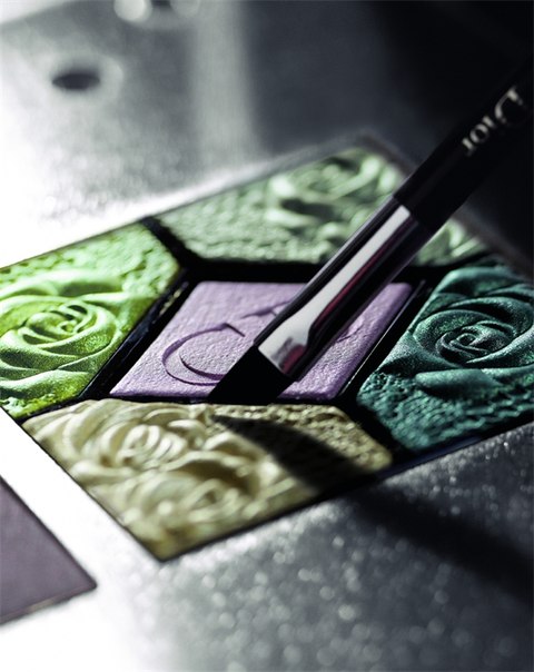 Палетка теней 5 Colours от Dior. 04 Палетка теней 5 Colours от Dior. 04