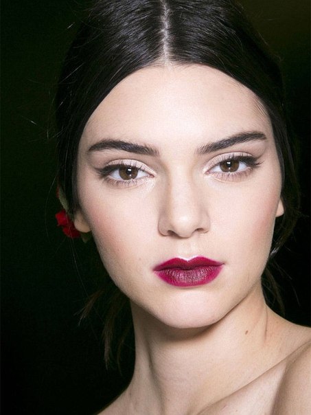 8 бьюти трендов в перманентном макияже весны - лета 2015. 02
