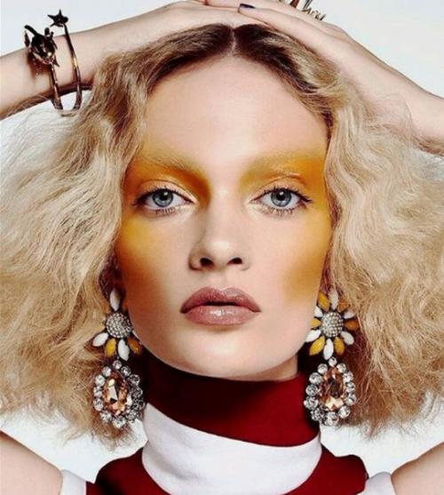 Желтые румяна: новый Instagram - тренд в макияже. 01 Желтые румяна: новый Instagram - тренд в макияже. 01