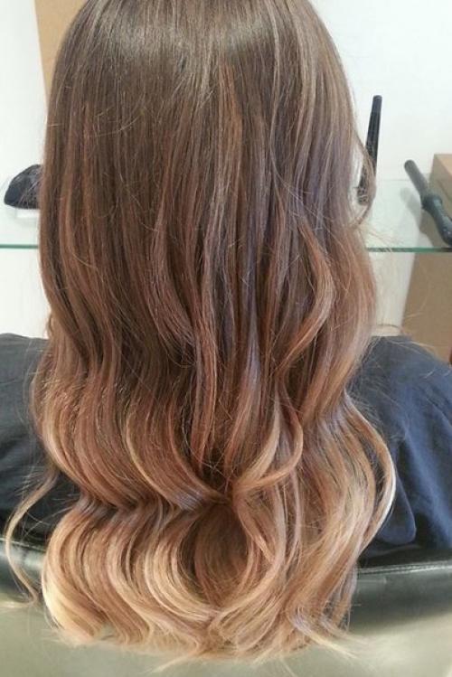 Вы с увлечением просматриваете журналы с фотографиями причесок звезд и думаете - а может быть мне так покраситься? 06