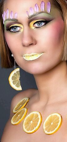 Добрый день.  Предлагаю услуги визажиста. 05