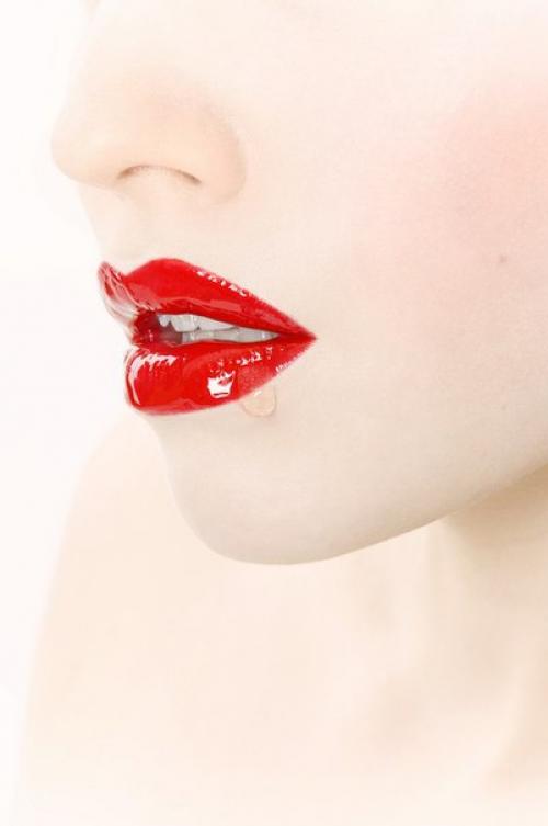 Красная помада для исключительных женщин создана! 01 Красная помада для исключительных женщин создана! 01