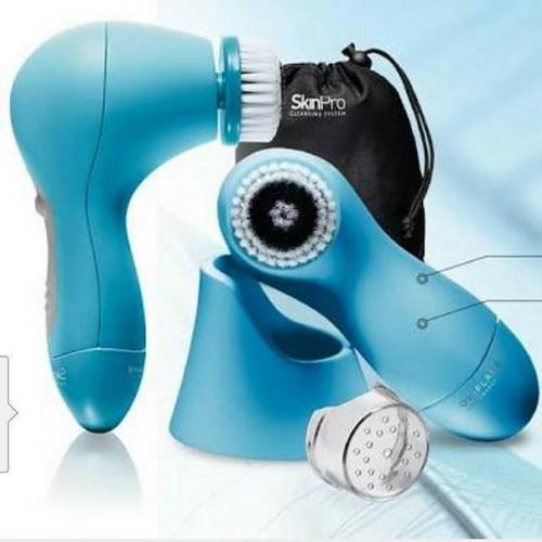 Красота макияж, загрязнения окружающей среды и омертвевшие клетки кожи могут сделать цвет лица тусклым и серым? 01