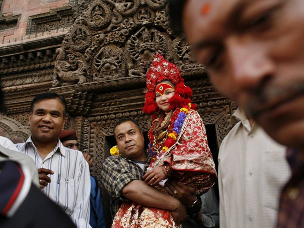 Девочки из Непала - последние живые божества на планете. 01 Девочки из Непала - последние живые божества на планете. 01