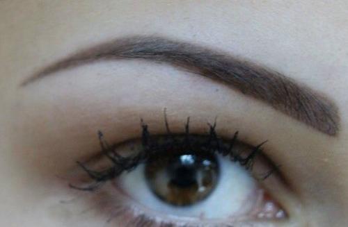 Идет запись на перманентный макияж, брови, глаза, губы. 01