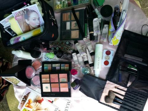 В рамках фесстиваля зеленный остров 24-26 июля пройдут мастерклассы по макияжу Красивая от А до Я! 02