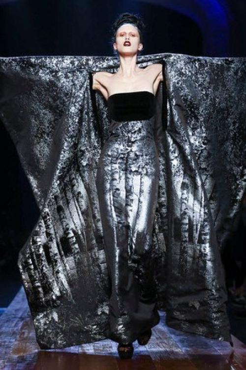 Неделя высокой моды в Париже: Jean Paul Gaultier осень - зима 16/17. 01 Неделя высокой моды в Париже: Jean Paul Gaultier осень - зима 16/17. 01