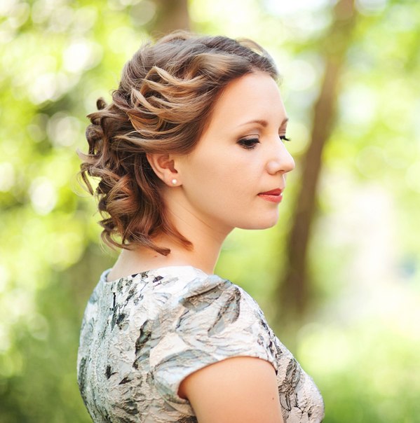 Татьяну мы собирали на ту же свадьбу Наши девочки как цветы. 03