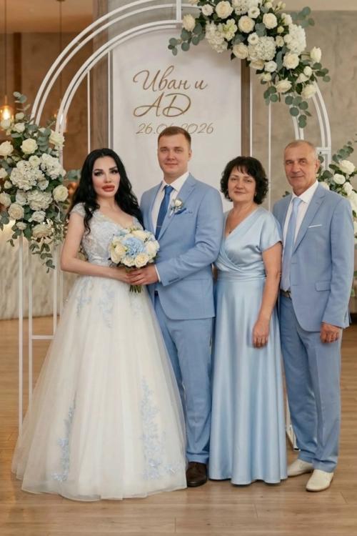 Здрасьте.  Удалите эту с фото. 01
