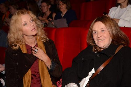 СВАДЕБНЫЕ ПРИЧЕСКИ И МАКИЯЖ?  Запись по тел.: 8 9377 9377 57, ? 02