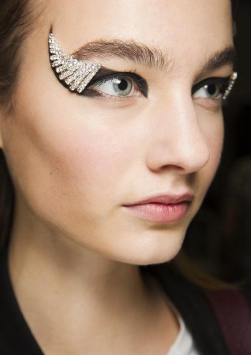 Тенденции макияжа сезона осень - зима 2016-17. 03