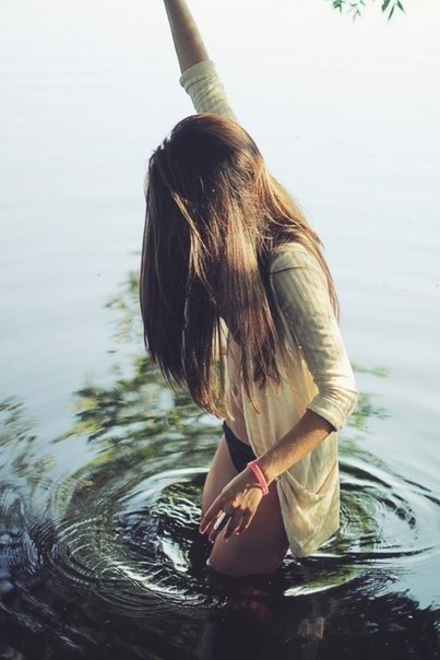 -Мы должны встретить его на высшем уровне. Контракт с их компанией очень важен для нас.