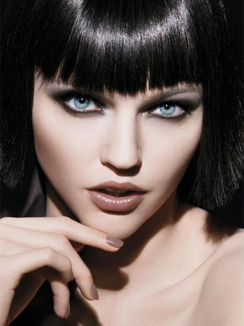 Какие цвета теней подходит девушкам с голубым цветом глаз? 01