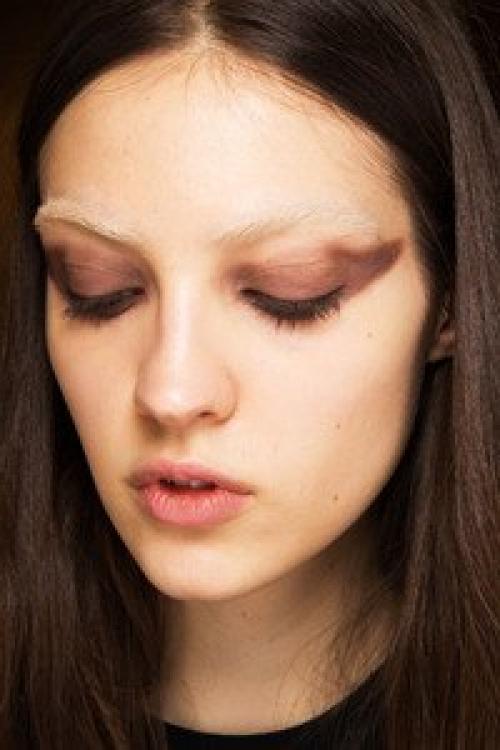 Тенденции макияжа сезона осень - зима 2016-17. 04