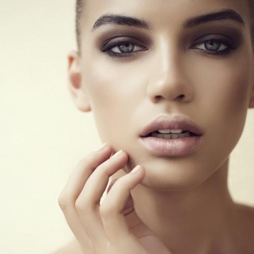 Nude?  Сегодня женщины все чаще встречают на упаковках помад или просто в тексте название оттенок Nude или нюд. 03 Nude?  Сегодня женщины все чаще встречают на упаковках помад или просто в тексте название оттенок Nude или нюд. 03