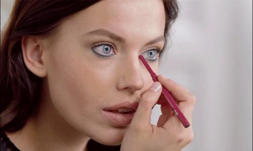 Полный макияж глаз с помощью подводки. 01