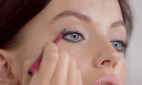 Полный макияж глаз с помощью подводки. 02