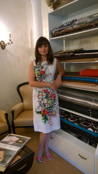 Главный аксессуар девушки — ее улыбка. Главный аксессуар девушки — ее улыбка.