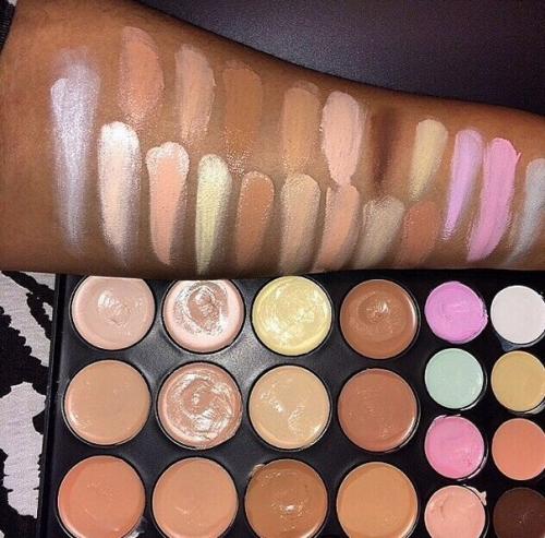 Консилер МАС (12 больших 8 мини тонов) 20 PCS? 01 Консилер МАС (12 больших 8 мини тонов) 20 PCS? 01