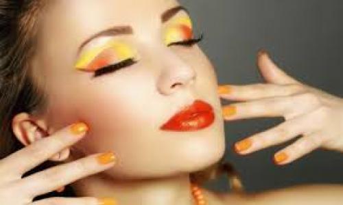 Сегодня мы говорим о Рисовании лица, то есть о макияже. 01 Сегодня мы говорим о Рисовании лица, то есть о макияже. 01