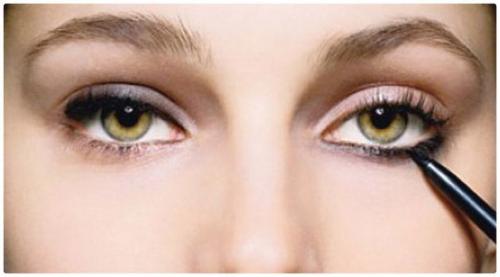 Карандаш для глаз и бровей MAC ( черныё и коричневый) - цена 200 руб. 02 Карандаш для глаз и бровей MAC ( черныё и коричневый) - цена 200 руб. 02