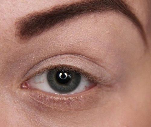 Лёгкий макияж в тёплых тонах - пошагово. 01