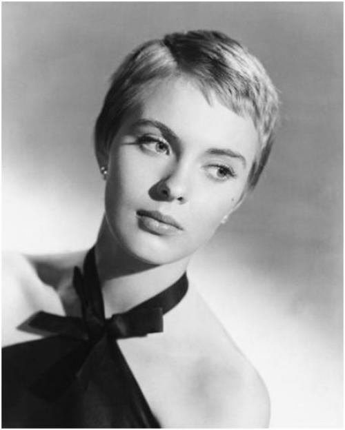 Стрижка пикси.  В переводе с английского, Pixie - фея или эльф. 02