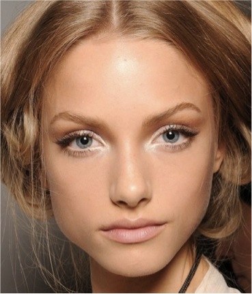 Осенняя палитра: золотой макияж. 01