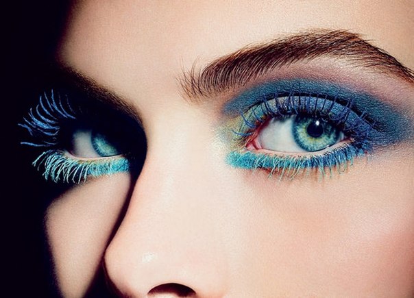 Первые новогодние коллекции нового макияжа 2015. 01 Первые новогодние коллекции нового макияжа 2015. 01