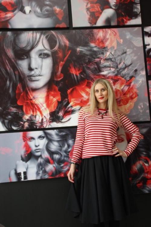 В том случае, если вы хотите хорошо выглядеть и уверенно себя чувствовать? 01