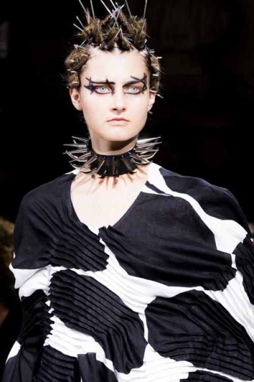 Junya Watanabe at Paris Fashion Week Spring 2018. 01