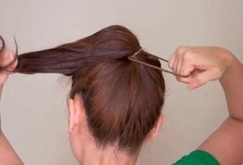 Как сделать красивую высокую прическу! 01