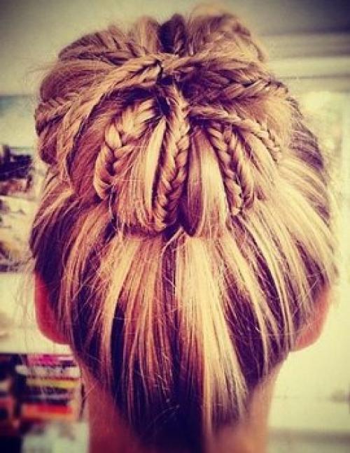 Прическа на каждый день - пучок. 03