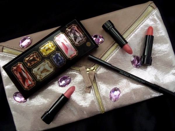 Новогодняя вечеринка в большом стиле шисейдо с палеткой Shiseido Sparkling Party Palette! Новогодняя вечеринка в большом стиле шисейдо с палеткой Shiseido Sparkling Party Palette!