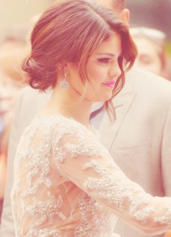 Вечерний макияж, как у Селены Гомес. 03