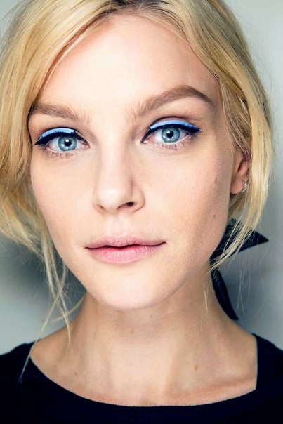 7 идей для вечернего макияжа из миланской недели моды военная весна 2015 (Milan Fashion Week Spring 2015). 04