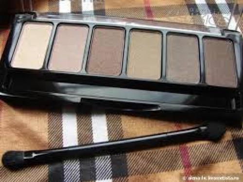 Палетка теней для век Catrice Absolute Nude 010? 04 Палетка теней для век Catrice Absolute Nude 010? 04