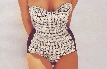 Французский шарм или 10 заповедей сексуальной женщины.