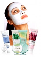 Порой рассматривая свое отражение в зеркале мы сетуем на годы. 01