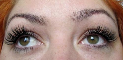 А знаете ли вы, что за выразительность, молодость и глубину взгляда, в первую очередь отвечают ресницы? 03