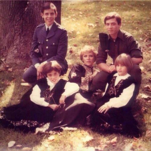 Шипы для роз: реальная жизнь реальных принцесс. 02