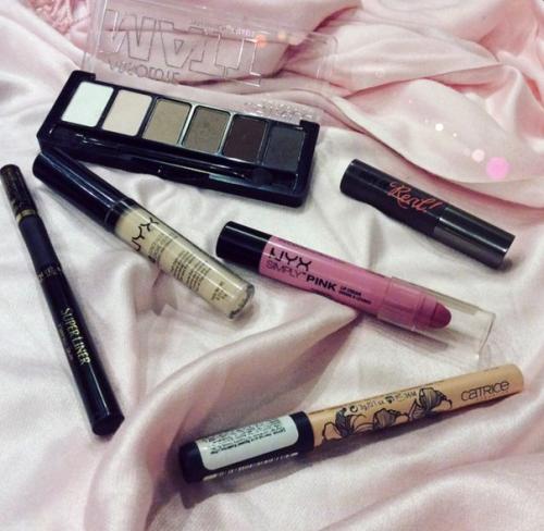 Доброй ночи, девочки? 01 Доброй ночи, девочки? 01