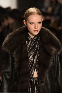 Темная бронза опять в моде. 01 Темная бронза опять в моде. 01