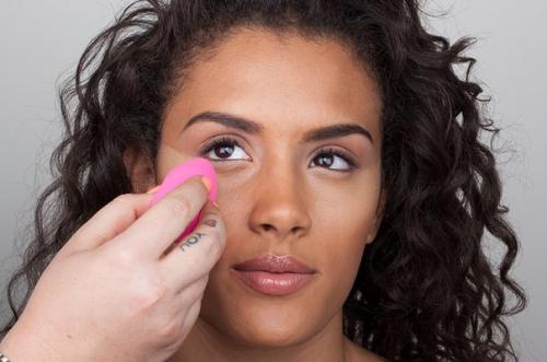 Топ - 5 бьюти - Хаков: как еще можно использовать консилер. 01 Топ - 5 бьюти - Хаков: как еще можно использовать консилер. 01