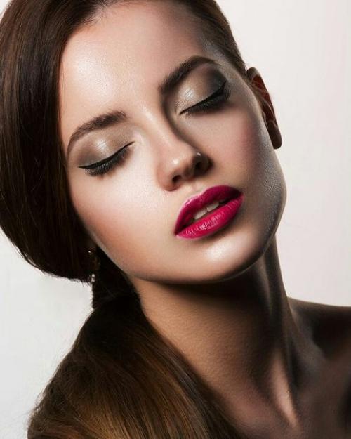 Сегодня хочу поговорить о бьюти - тренде 2016 года - сияющей коже! 04