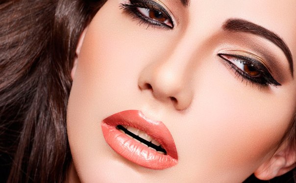 Восточный шик.  Макияж в арабском стиле - это чарующая игра золотых, коричневых и зелёных оттенков. 01 Восточный шик.  Макияж в арабском стиле - это чарующая игра золотых, коричневых и зелёных оттенков. 01