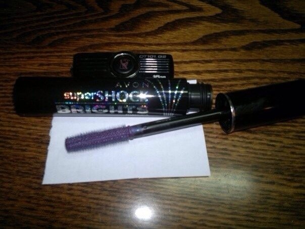 Коллекция тушей SuperShock Brights - это весенняя яркость на ваших ресницах. 02